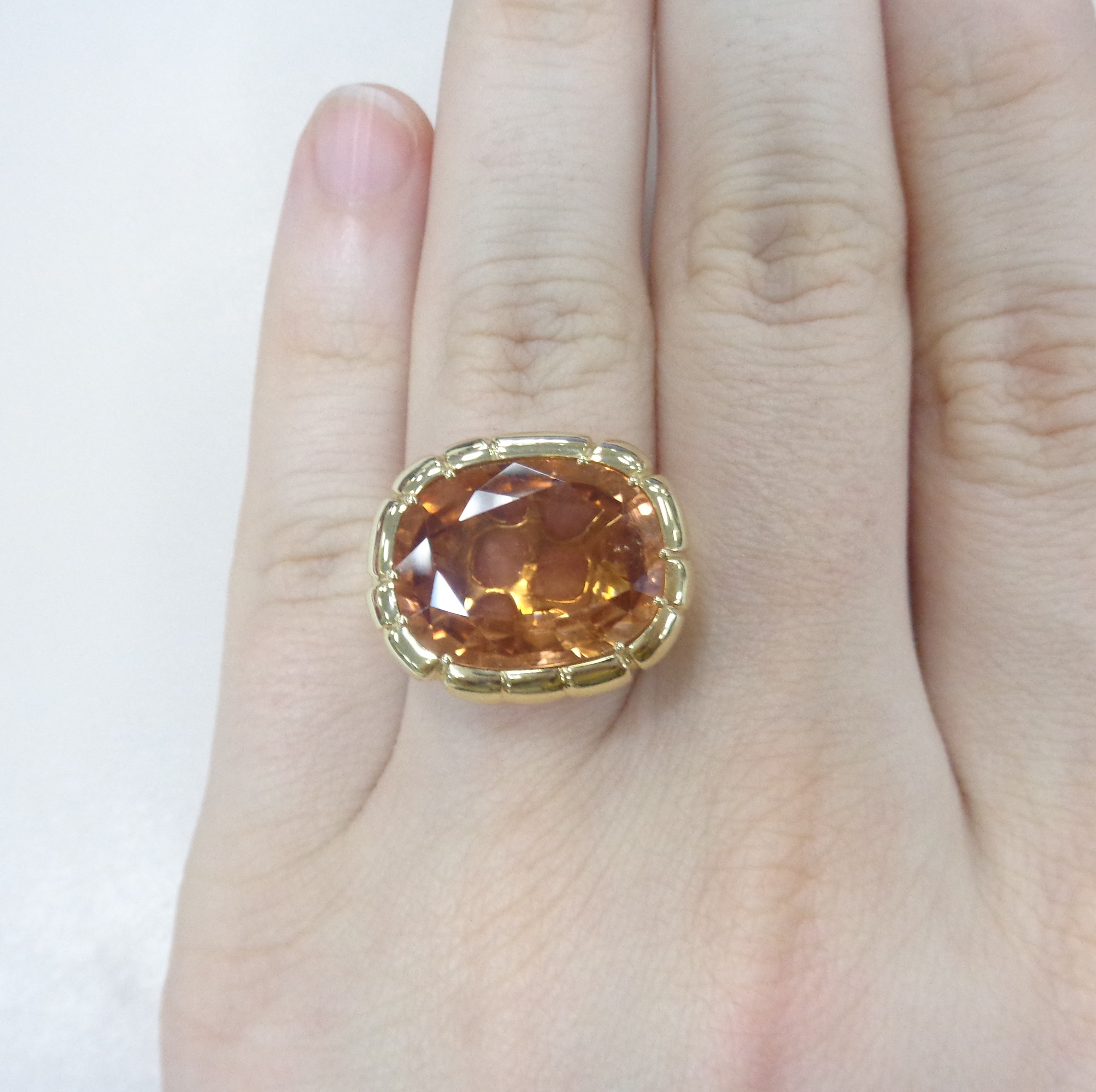 Кольцо из желтого золота с турмалином